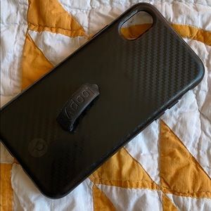 Loopy Carbon Fiber IPhone XS case